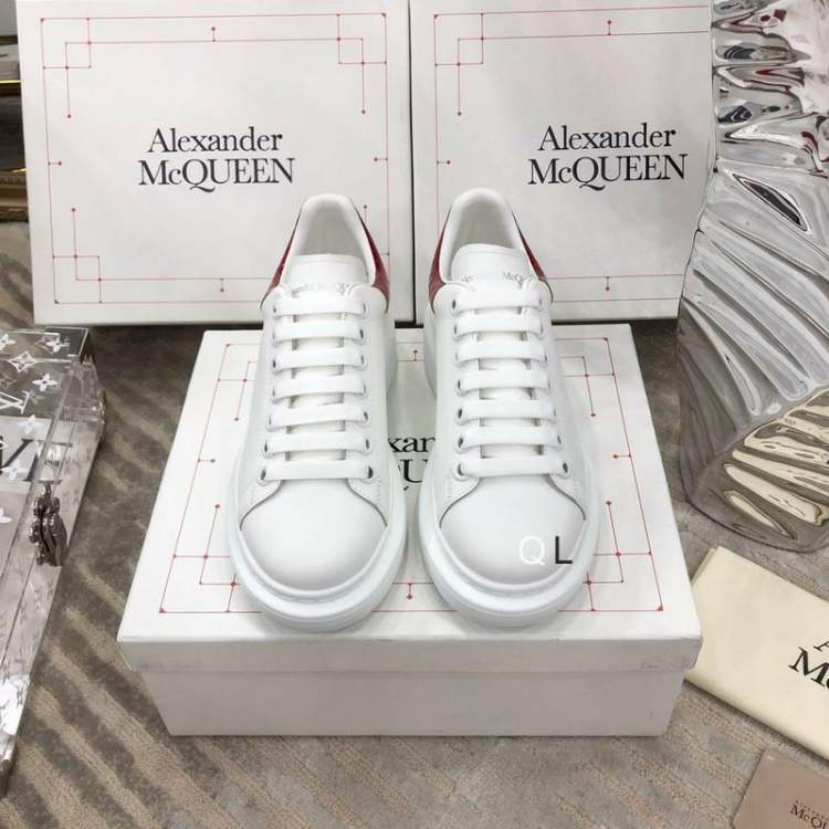 Picture of Alexander McQueen Shoes _SKUAlexanderMcQueensz34-461CWM0431323